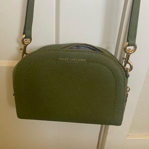 Olive Marc by Marc Jacobs cross body bag